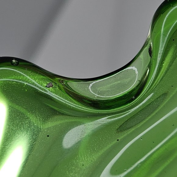 Art Glass Folded Swirl Candy Bowl Trinket Dish Green Vintage - Picture 9 of 10
